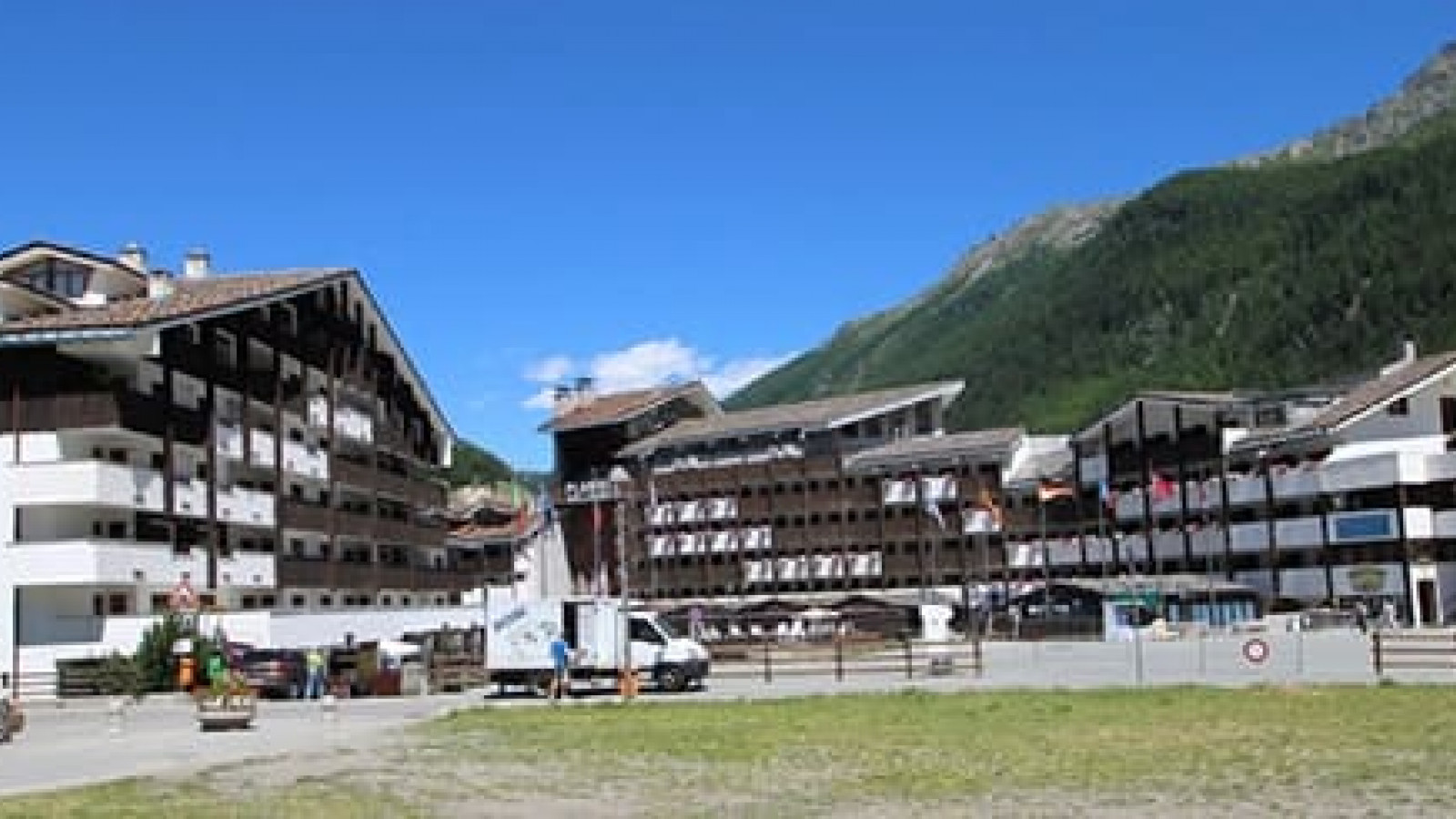 2024 estate valle d'aosta la thuile hotel residence IN2