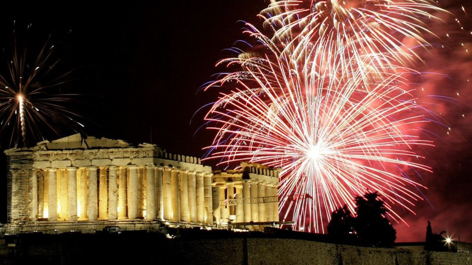 2024 capodanno ad atene 31 /12 IN2